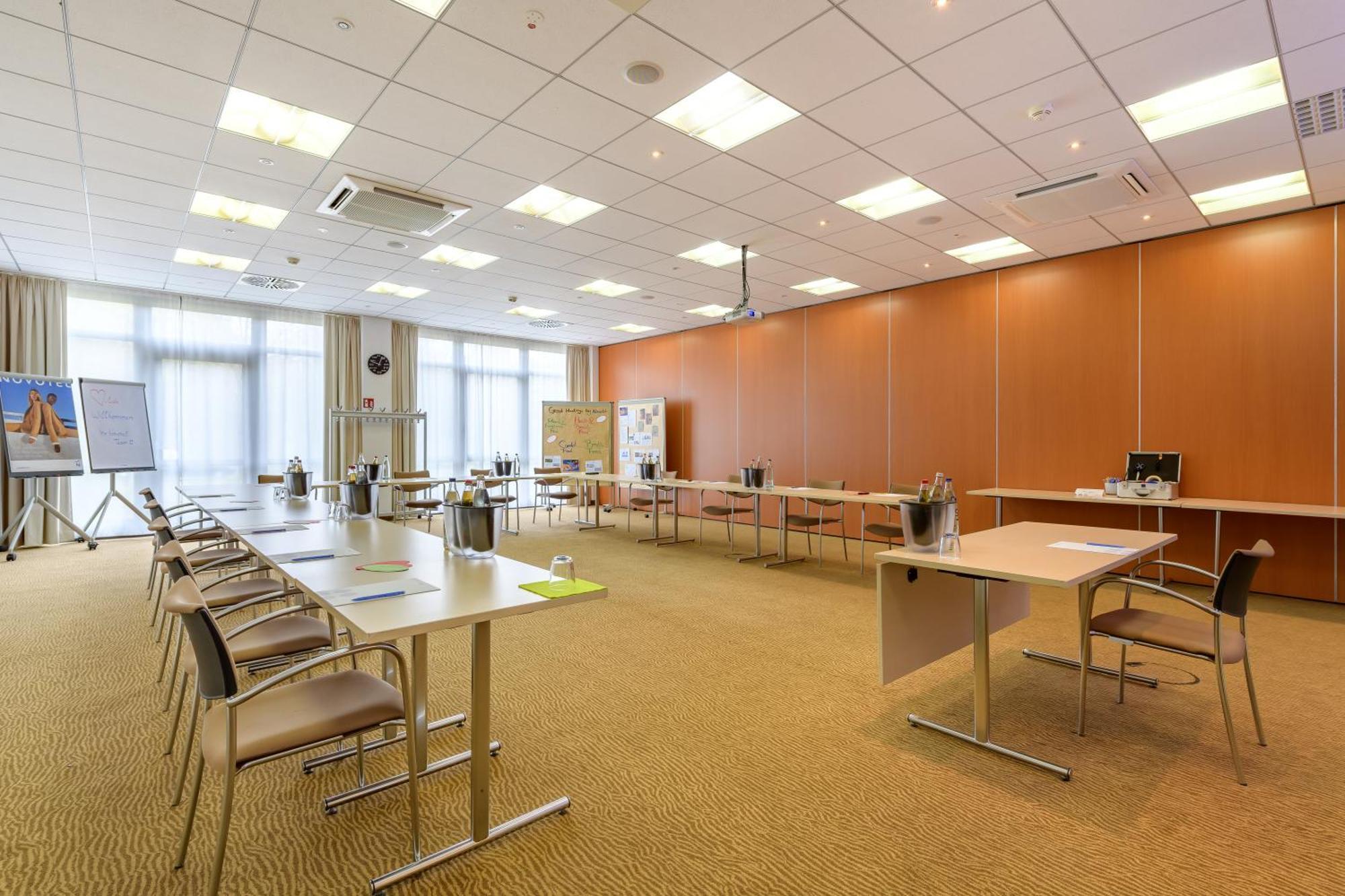 Novotel Nuernberg Am Messezentrum מראה חיצוני תמונה