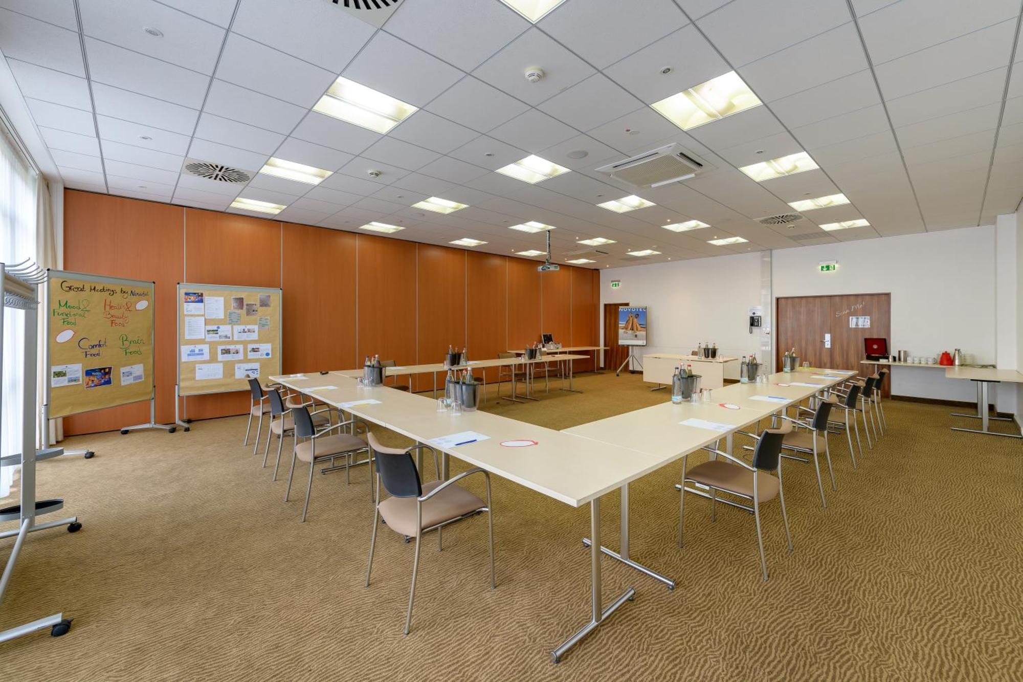 Novotel Nuernberg Am Messezentrum מראה חיצוני תמונה